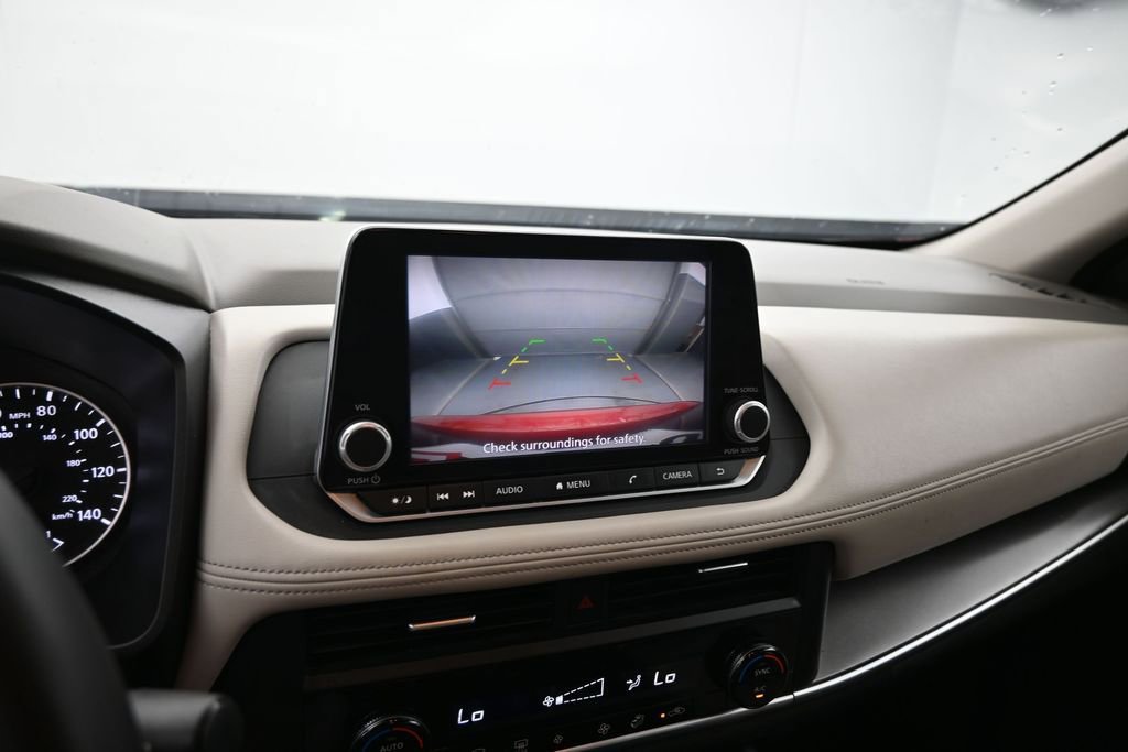 Used 2025 Nissan Rogue SV AWD/4WD image 36