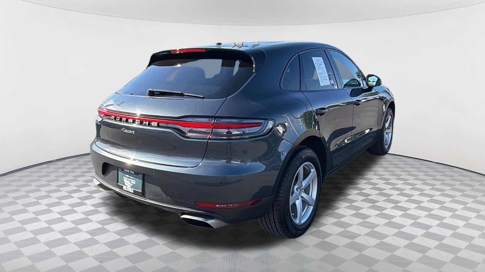 Used 2020 Porsche Macan AWD/4WD image 5