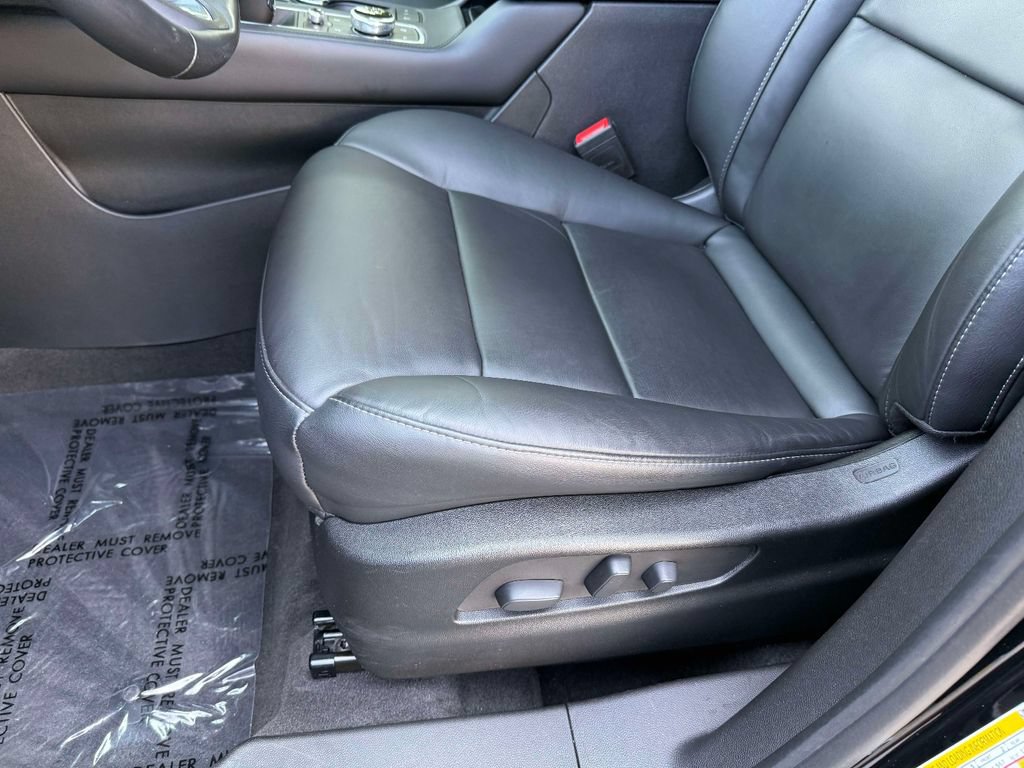 Used 2023 Cadillac XT4 Premium Luxury w/ Enhanced Visibility Package AWD/4WD image 3