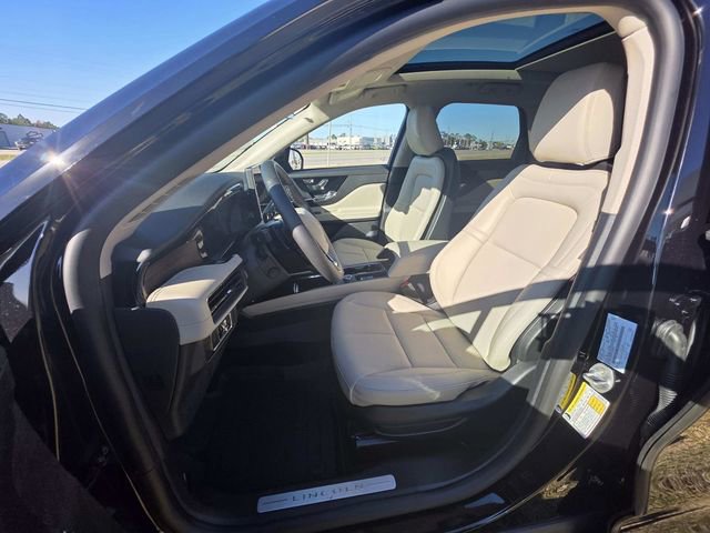 New 2026 Lincoln Corsair Reserve image 8