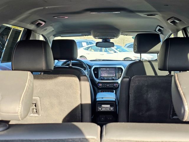 Used 2023 GMC Acadia SLT w/ Technology Package image 12