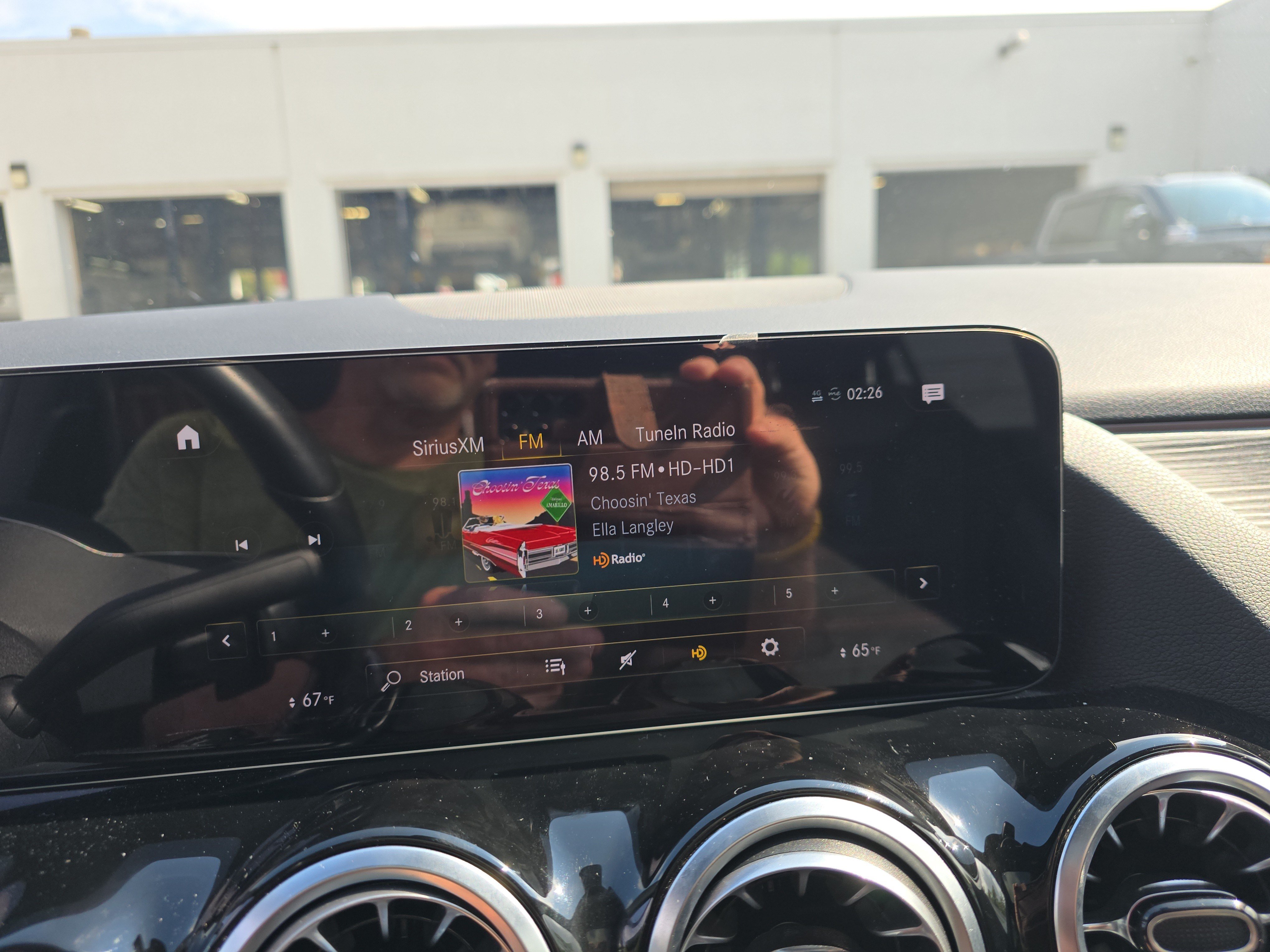 Used 2023 Mercedes-Benz GLA 250 4MATIC image 32