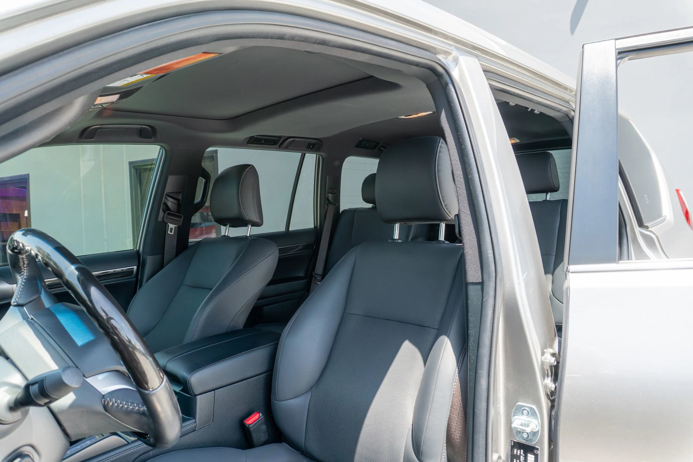 Used 2022 Lexus GX 460 Premium w/ Accessory Package AWD/4WD image 73