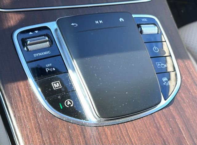 Used 2021 Mercedes-Benz GLC 300 4MATIC image 11