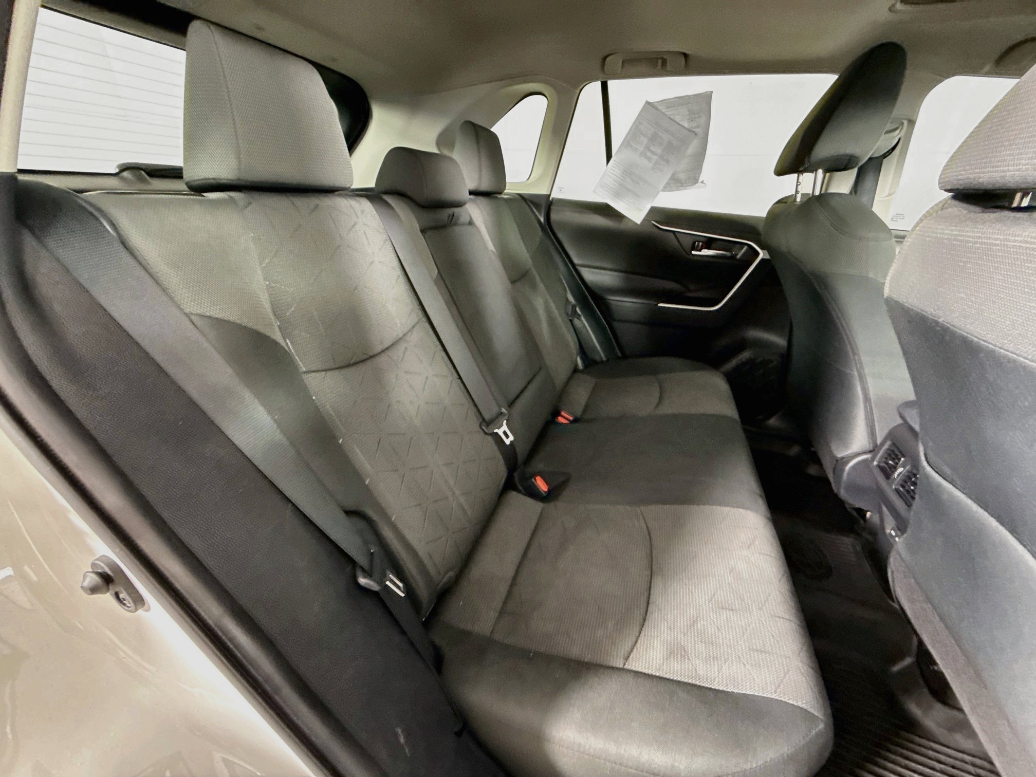 Used 2022 Toyota RAV4 XLE w/ Convenience Package FWD image 34