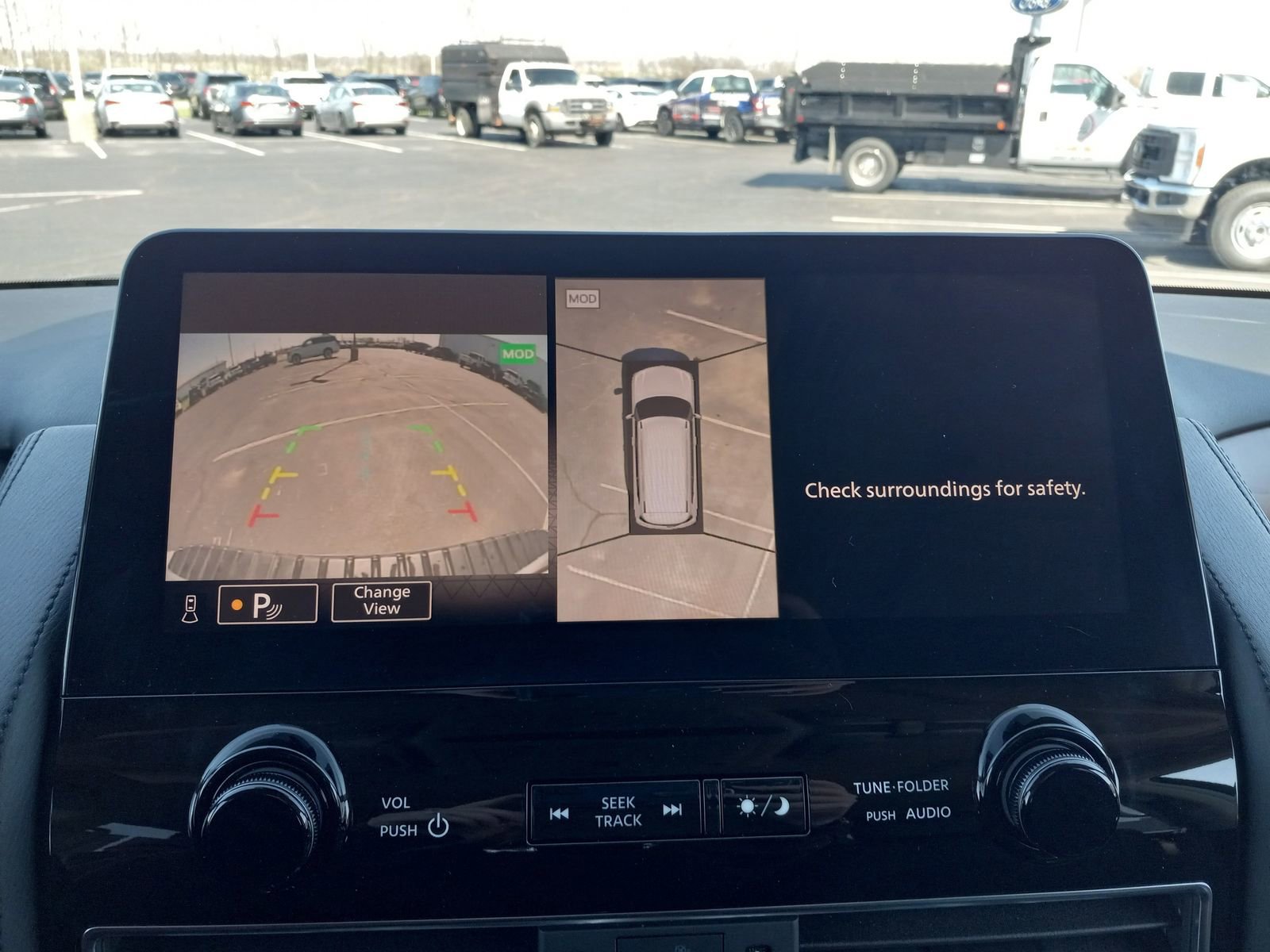 Used 2024 Nissan Armada SL image 22