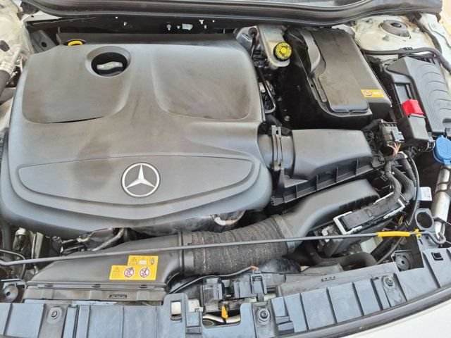 Used 2016 Mercedes-Benz GLA 250 4MATIC image 23