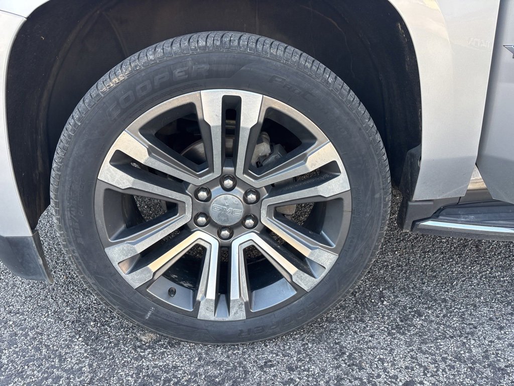 Used 2018 GMC Yukon SLT w/ Open Road Package image 24