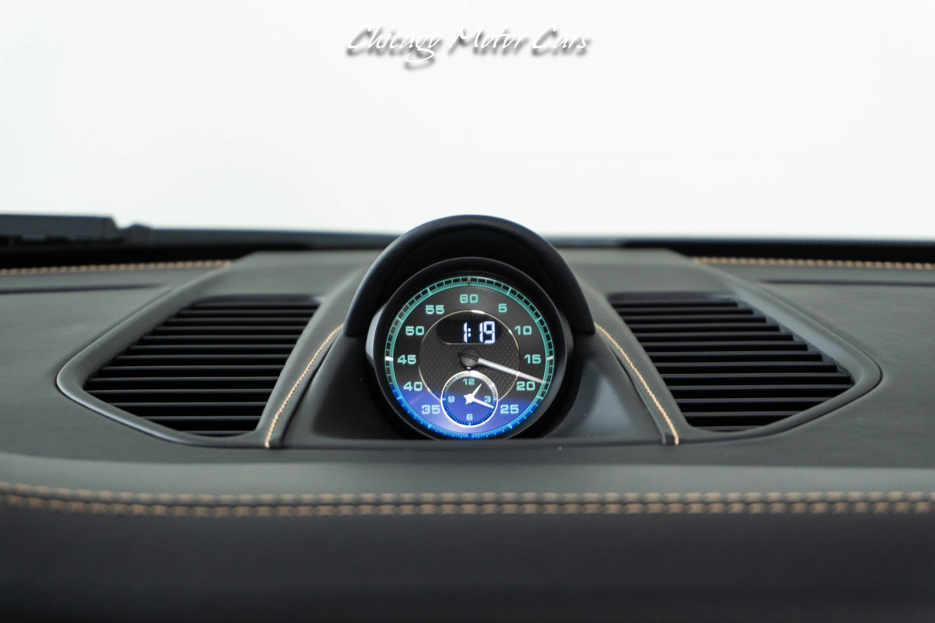 Used 2019 Porsche 911 Speedster RWD image 45