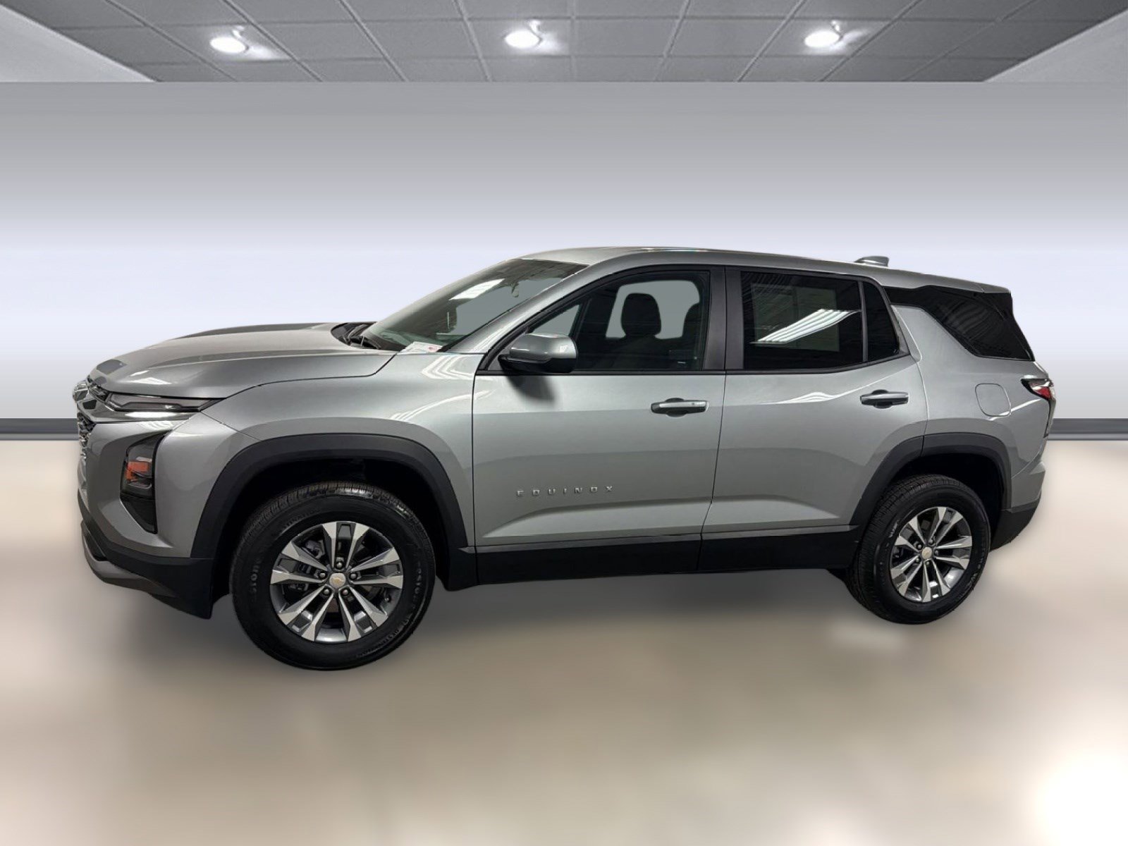 Used 2025 Chevrolet Equinox LT FWD image 2