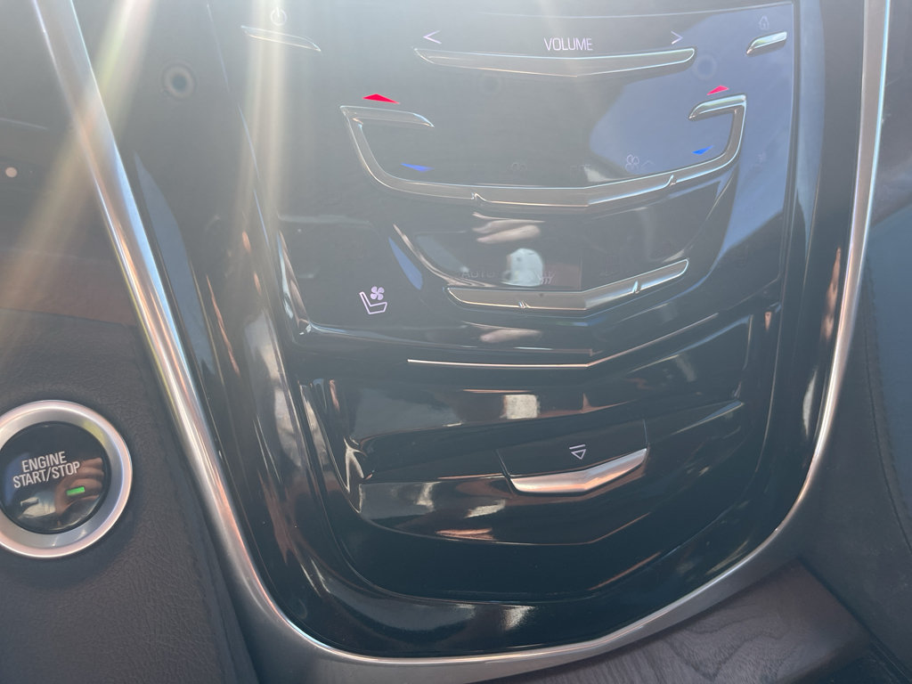 Used 2019 Cadillac Escalade Premium Luxury AWD/4WD image 26