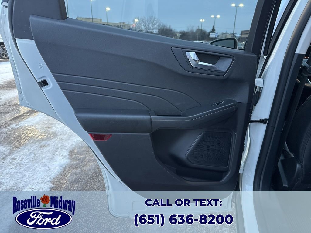 Used 2022 Ford Escape SEL image 32