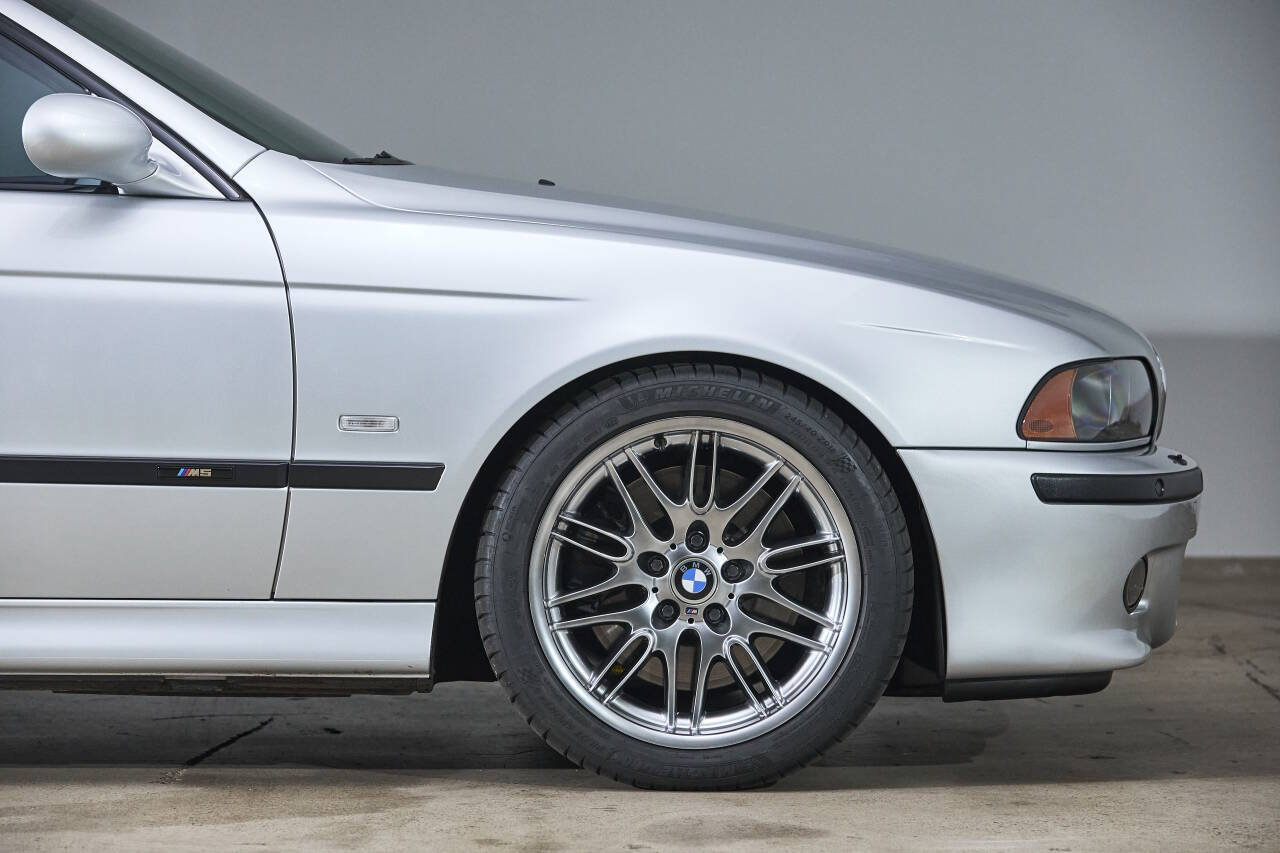 Used 2003 BMW M5 RWD image 28
