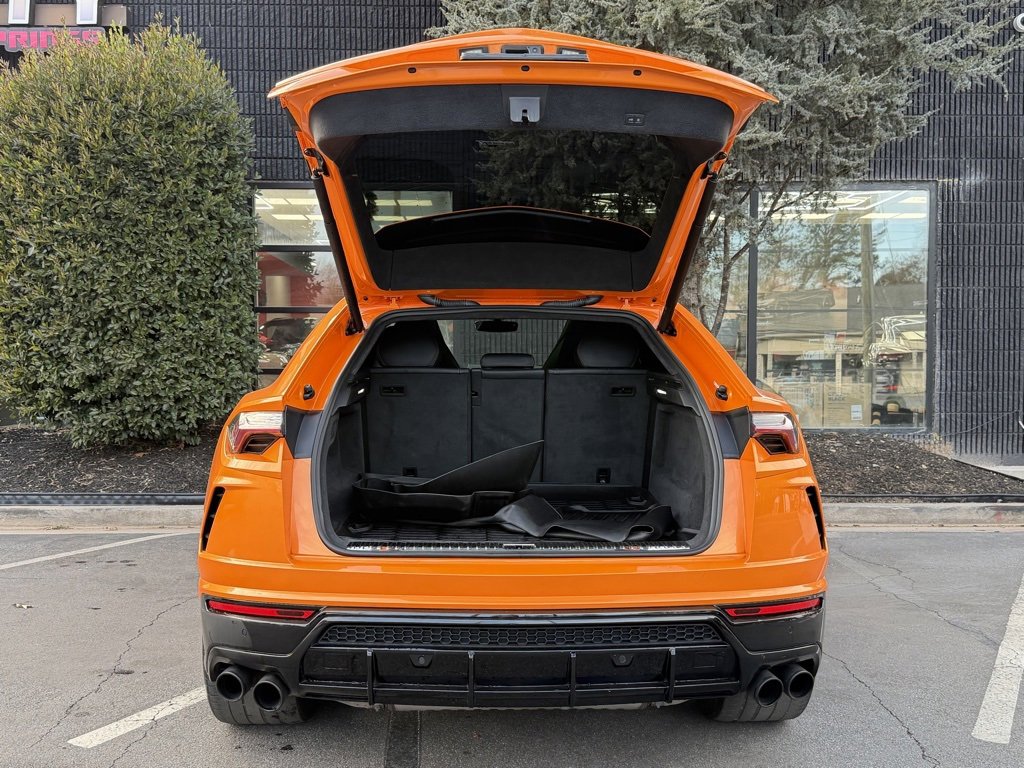 Used 2021 Lamborghini Urus image 17