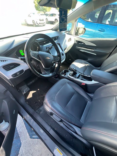 Used 2021 Chevrolet Bolt Premier w/ Infotainment Package FWD image 4