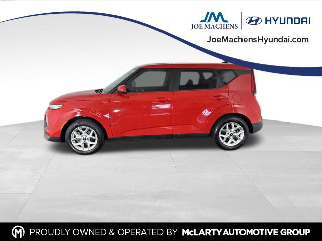 Used 2022 Kia Soul LX w/ Technology Package FWD image 8