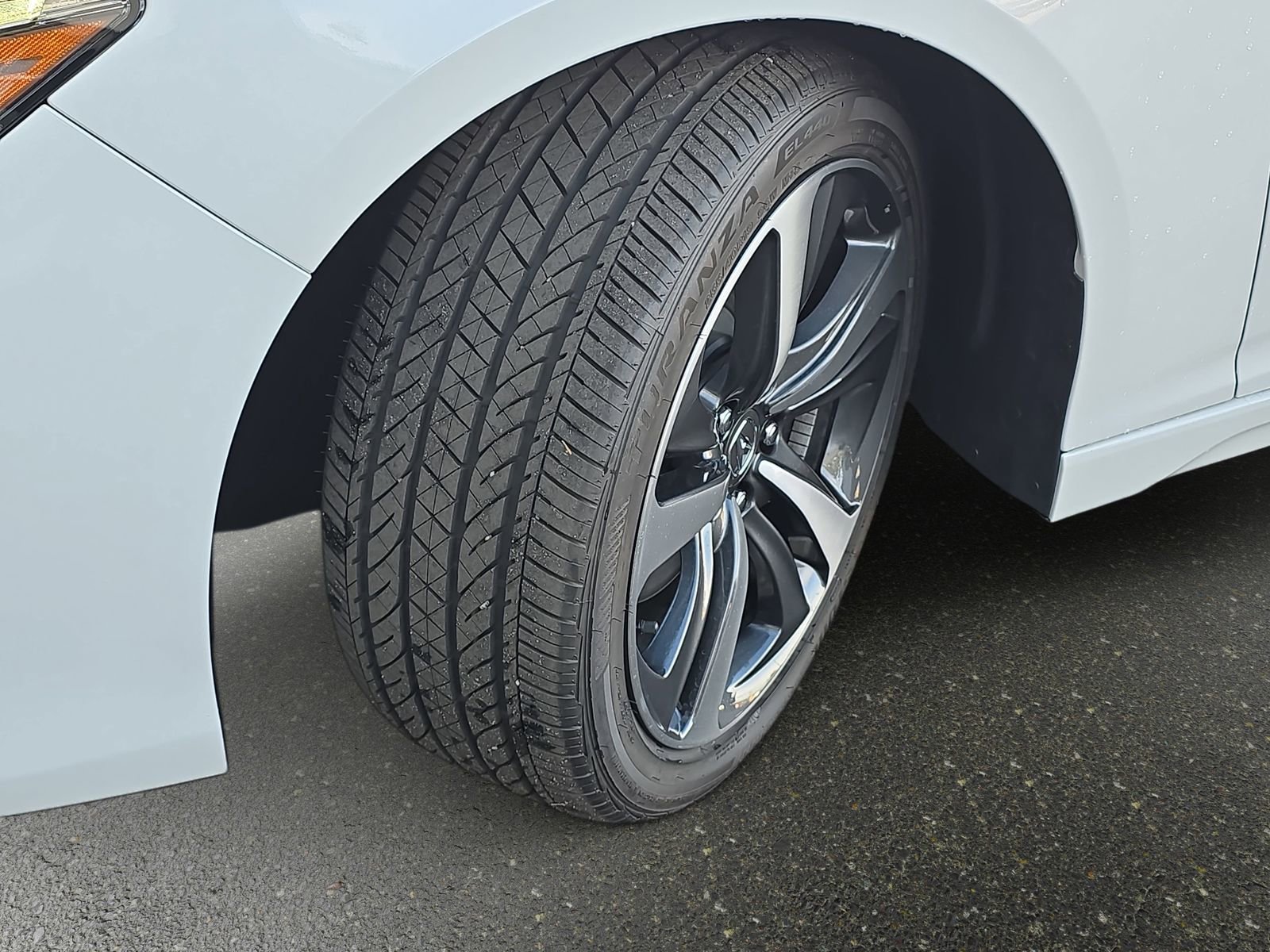 Used 2025 Acura TLX w/ Technology Package image 32