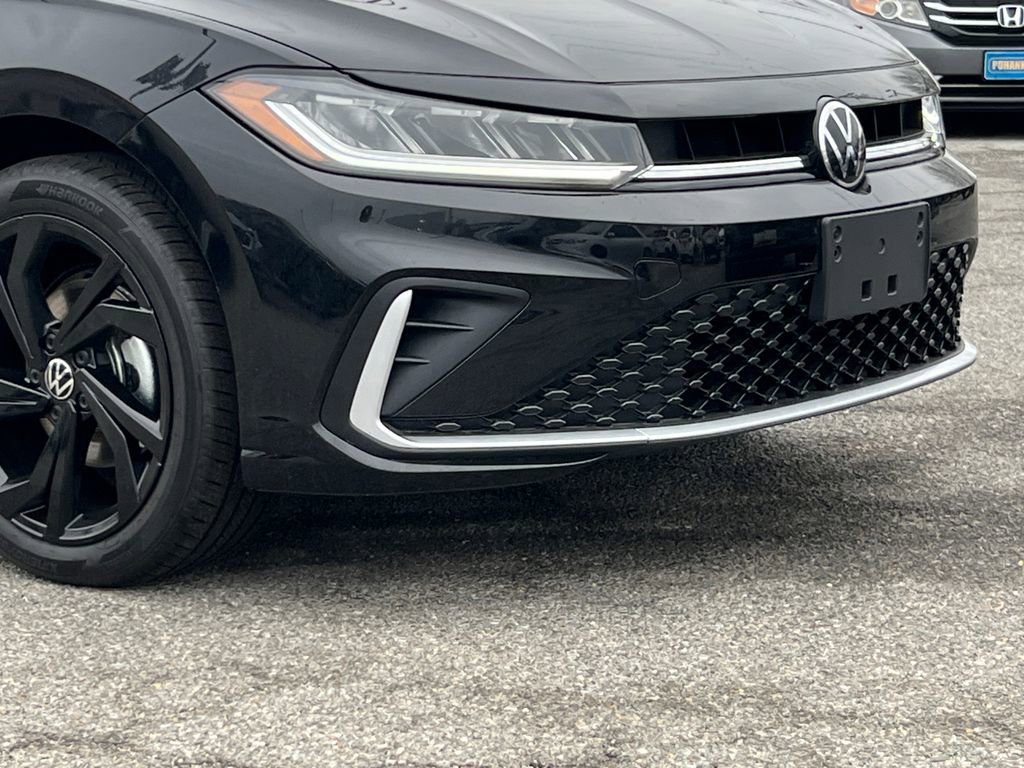 New 2026 Volkswagen Jetta SE image 4