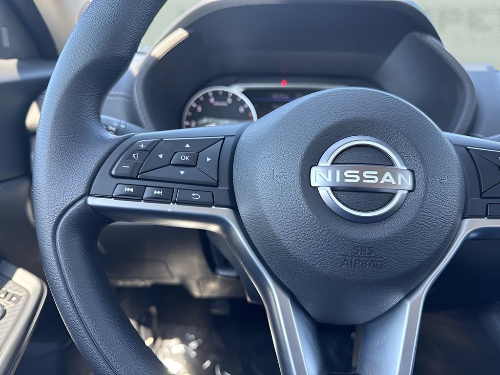 Used 2025 Nissan Sentra SV FWD image 14