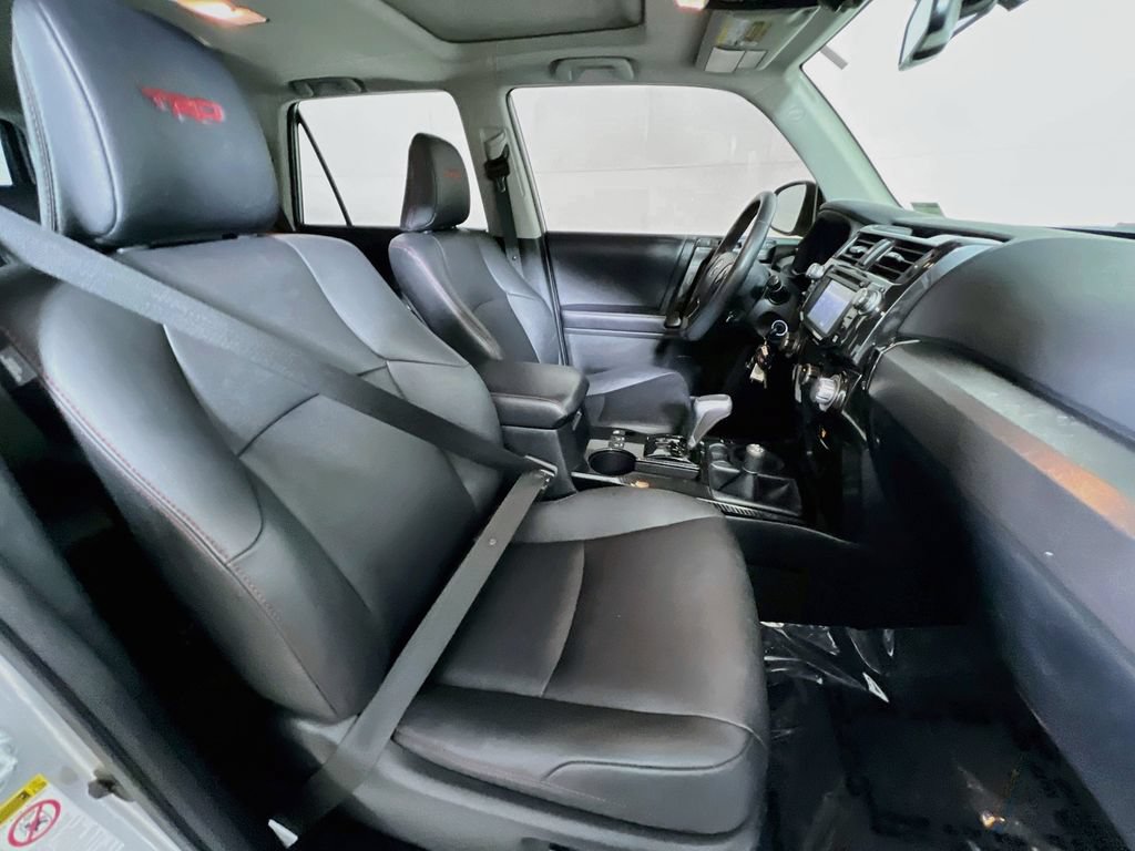 Certified 2019 Toyota 4Runner TRD Off-Road Premium AWD/4WD image 24