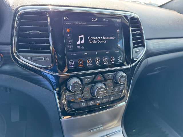 Used 2019 Jeep Grand Cherokee Laredo w/ Laredo X Package RWD image 22
