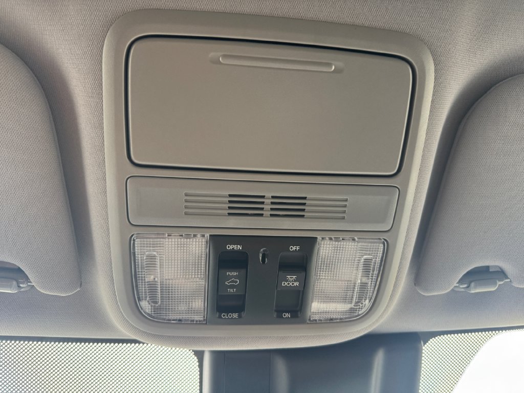 Used 2018 Honda Odyssey EX-L image 26