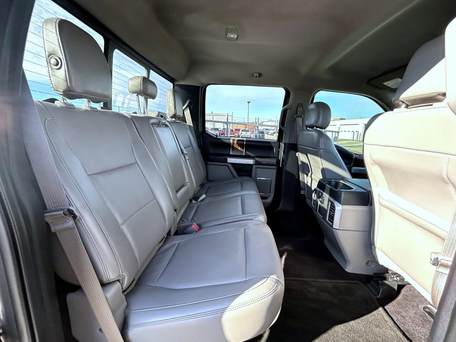 Used 2015 Ford F150 Lariat image 19