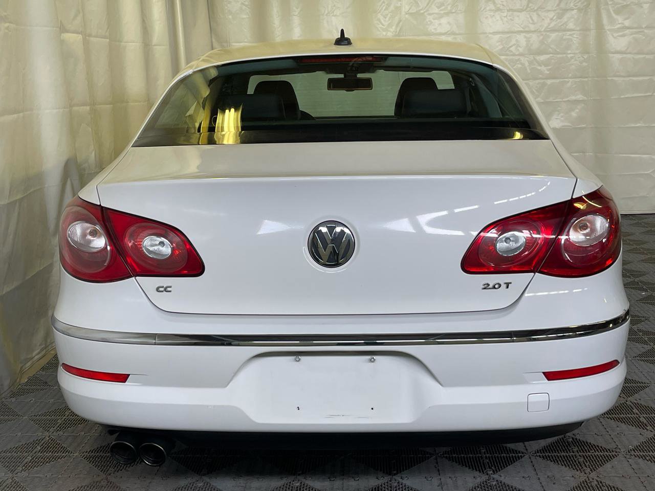 Used 2010 Volkswagen CC Sport FWD image 8