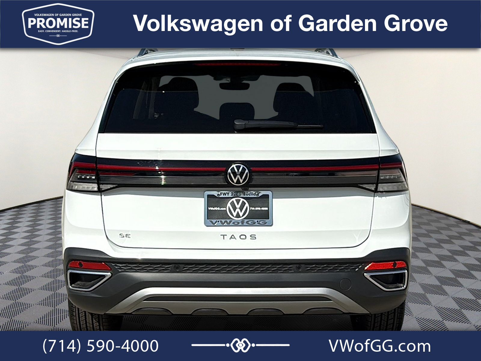 New 2027 Volkswagen Taos SE FWD image 7