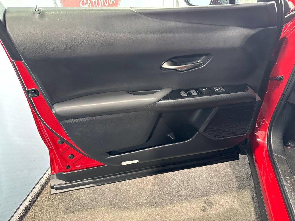 Used 2019 Lexus UX 200 F Sport FWD image 33