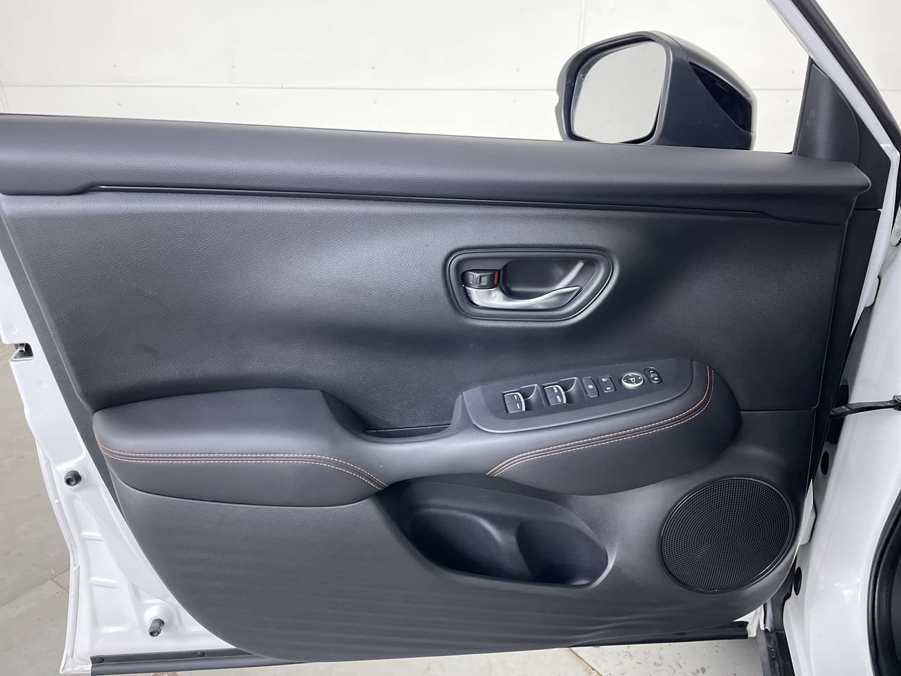 Used 2023 Honda HR-V Sport image 10