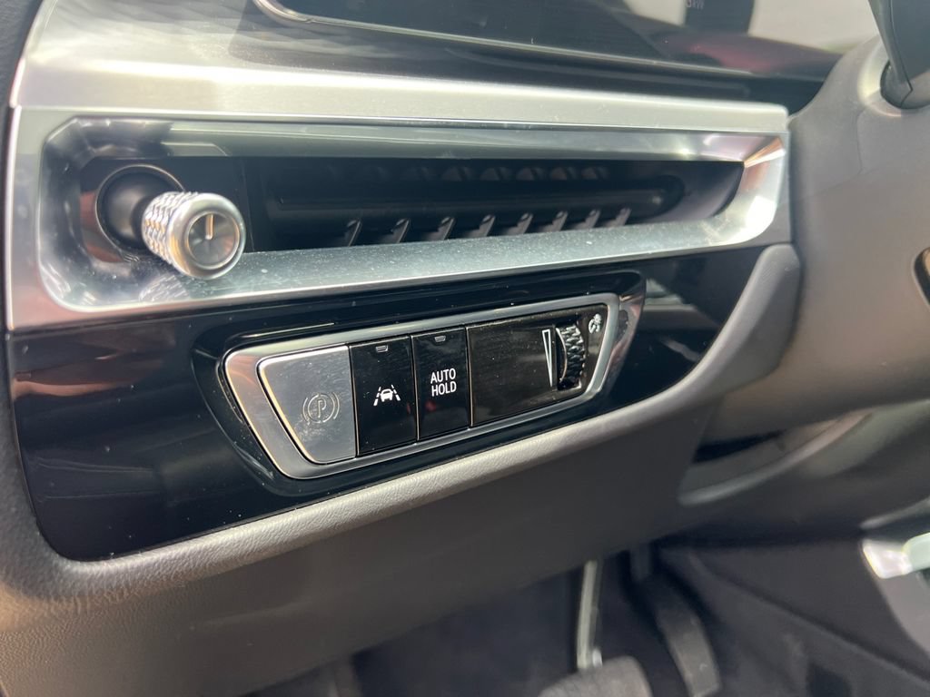 Used 2024 Cadillac Lyriq Luxury AWD/4WD image 19