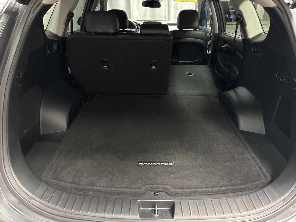 Used 2019 Hyundai Santa Fe FWD image 15