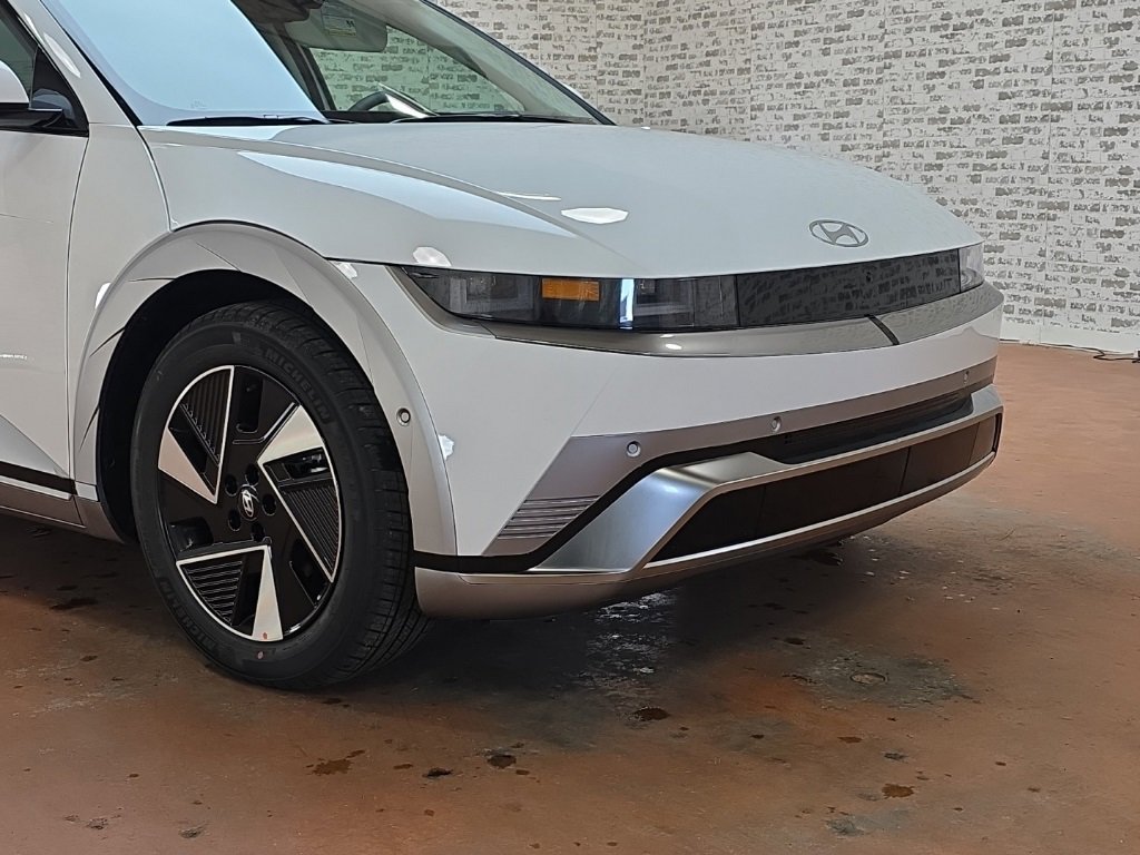 New 2026 Hyundai Ioniq 5 Limited image 7