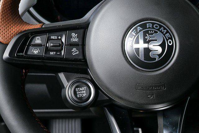New 2025 Alfa Romeo Stelvio Sprint AWD/4WD image 12