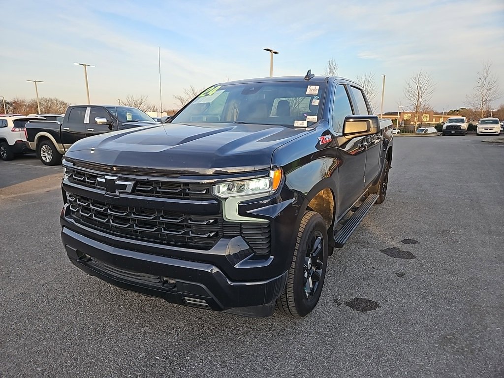 Used 2024 Chevrolet Silverado 1500 RST w/ Z71 Off-Road Package image 3