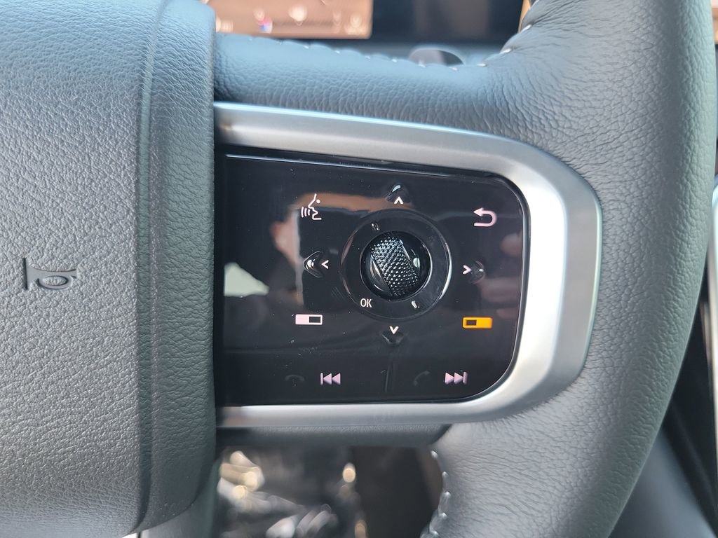 New 2026 Nissan Armada SL w/ Captain's Chari Seat Package image 6