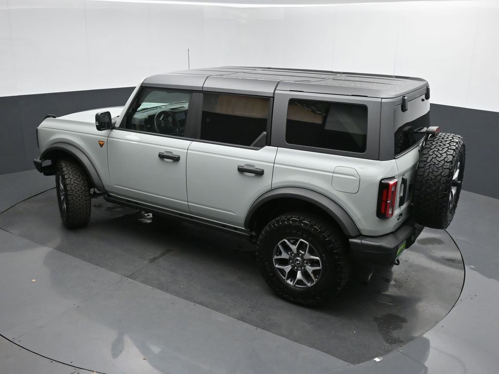 Used 2024 Ford Bronco Badlands image 39