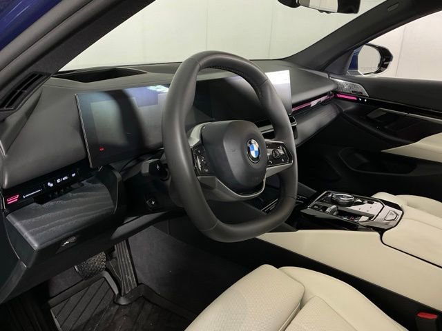 Certified 2024 BMW 530i xDrive w/ Premium Package image 19