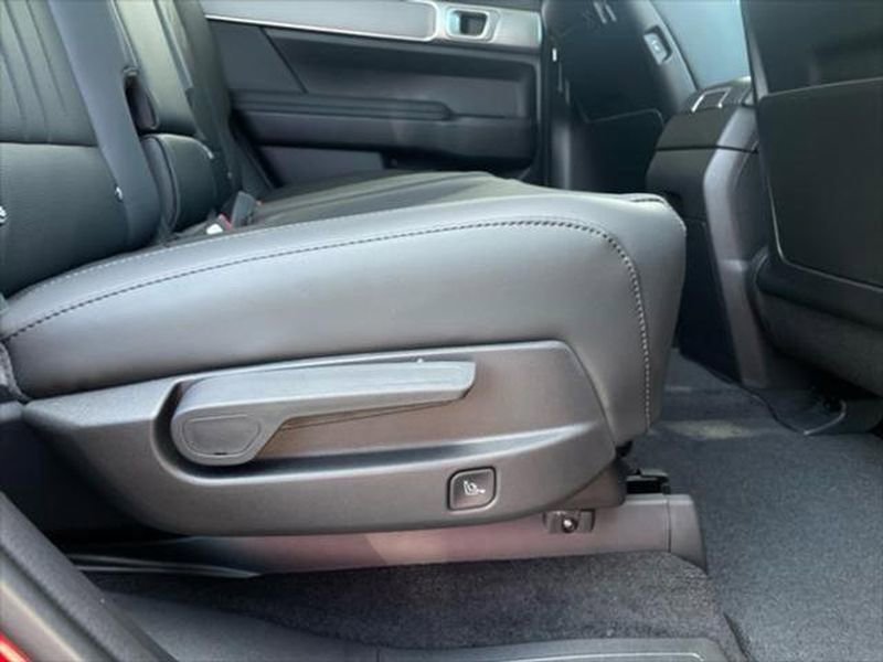 New 2026 Hyundai Santa Fe SEL FWD image 22