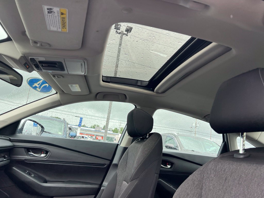 Used 2024 Honda Accord EX image 17