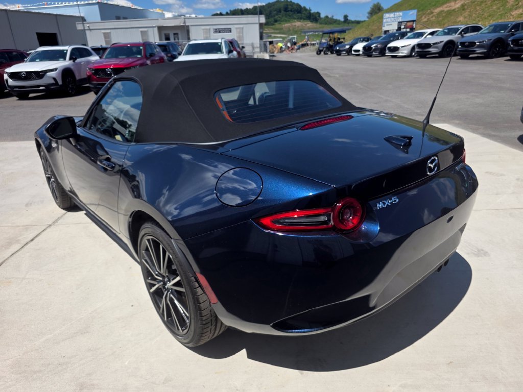 New 2026 MAZDA MX-5 Miata Grand Touring RWD image 8