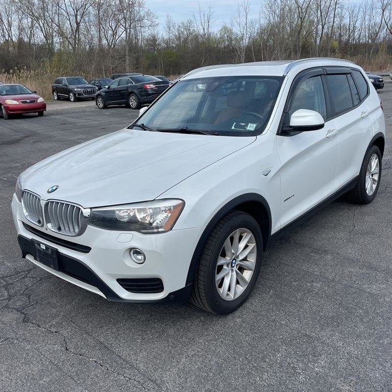 Used 2017 BMW X3 xDrive28i AWD/4WD image 1