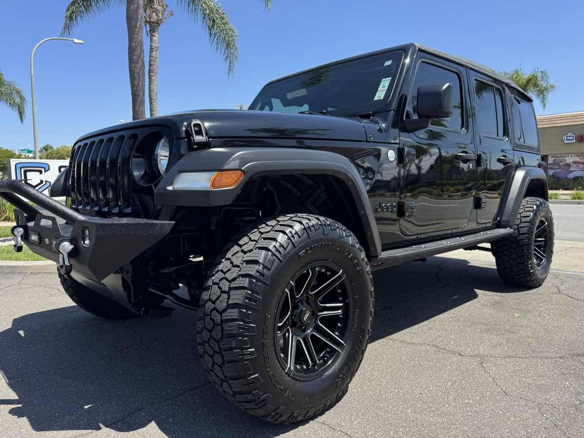 Used 2021 Jeep Wrangler Unlimited Sport AWD/4WD image 13