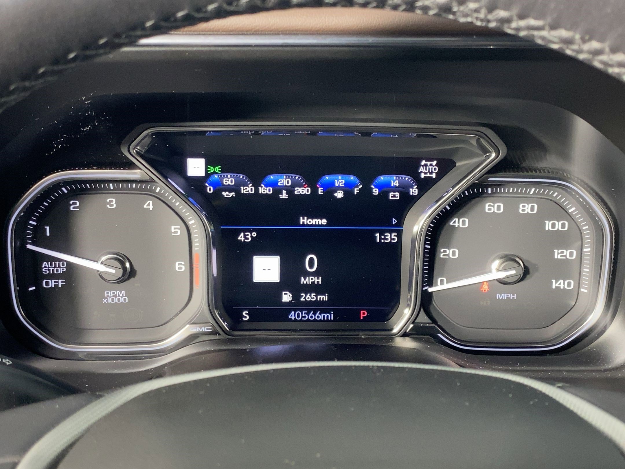 Used 2021 GMC Yukon Denali w/ Denali Premium Package image 16