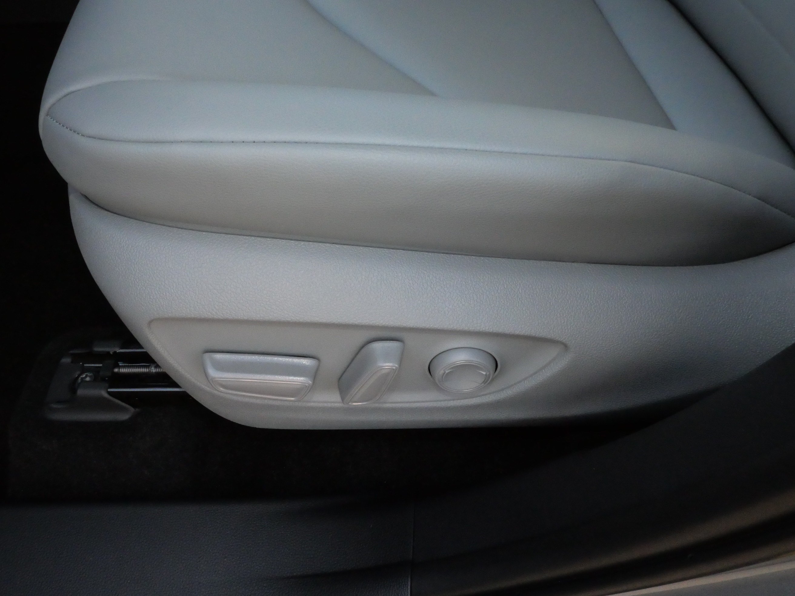Certified 2026 Toyota Highlander XLE AWD/4WD image 23