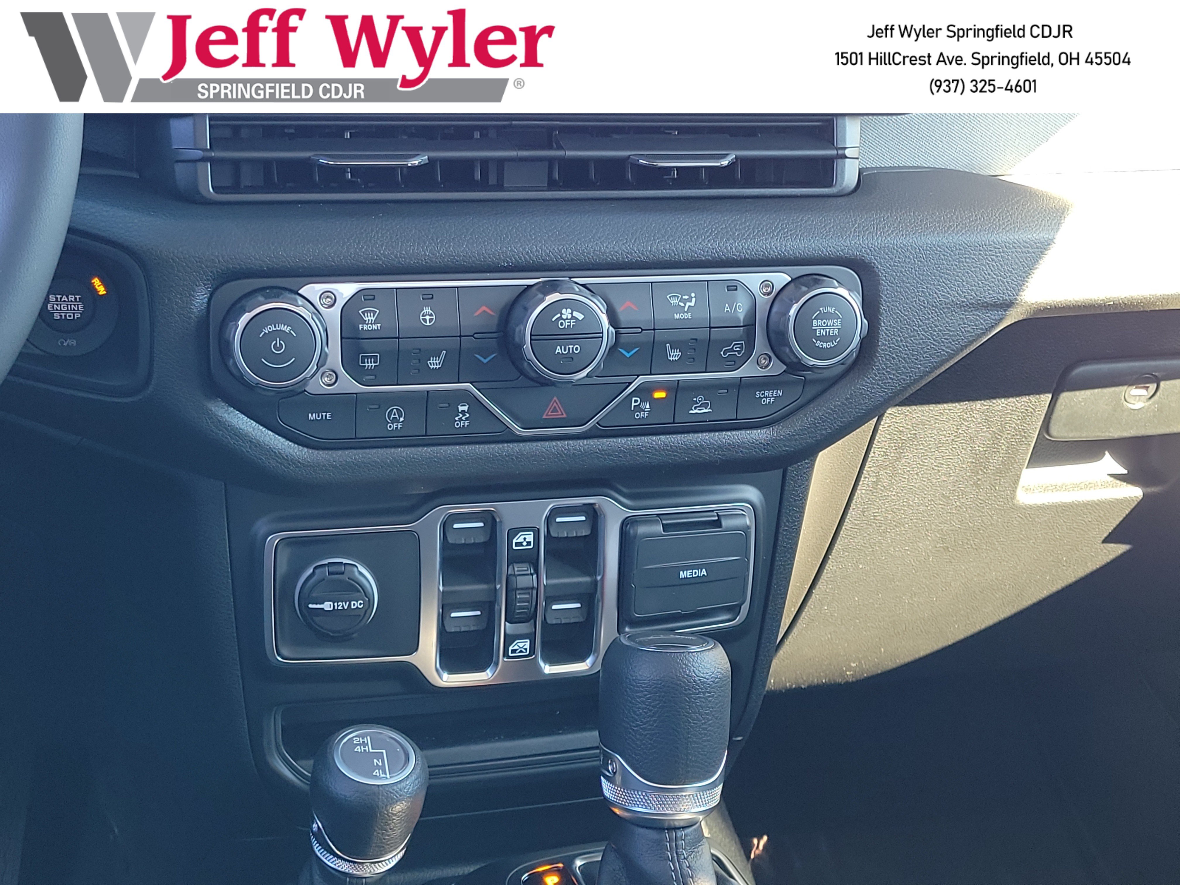 New 2026 Jeep Gladiator Sport AWD/4WD image 12