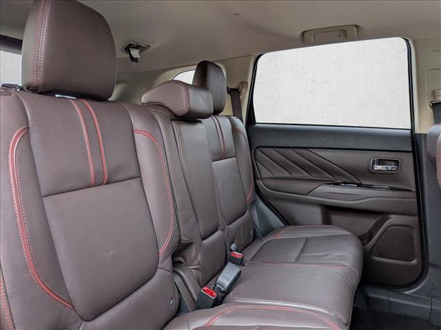 Used 2018 Mitsubishi Outlander SEL image 21