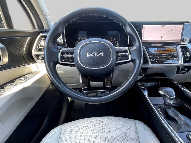 Used 2023 Kia Sorento S FWD image 10