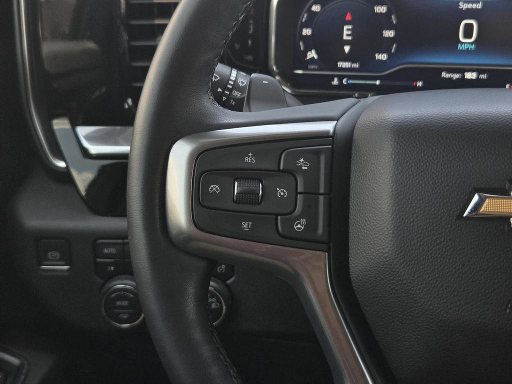 Used 2023 Chevrolet Silverado 1500 LT w/ Z71 Off-Road Package AWD/4WD image 18